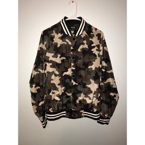 Camo bomber jacket